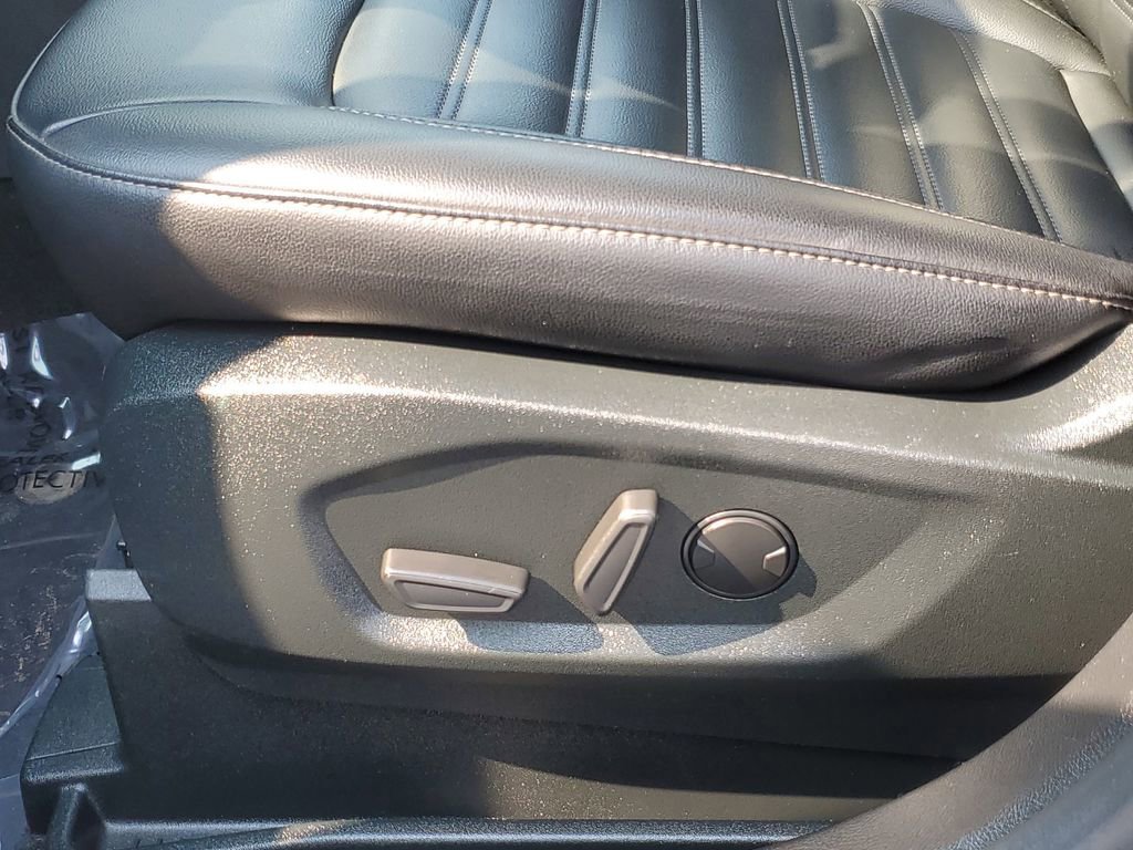 Certified 2022 Ford Edge SEL w/ Convenience Package image 9