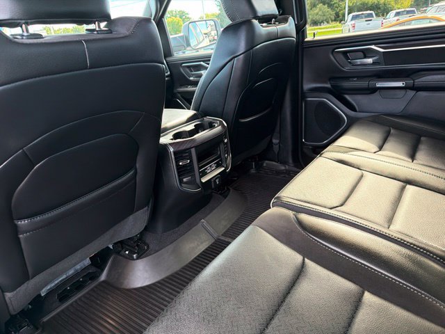 Used 2025 RAM 1500 Laramie w/ Sport Appearance Package AWD/4WD image 15