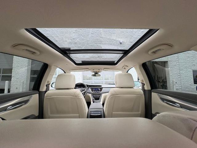Used 2021 Cadillac XT5 Premium Luxury w/ LPO, Floor Liner Package AWD/4WD image 28