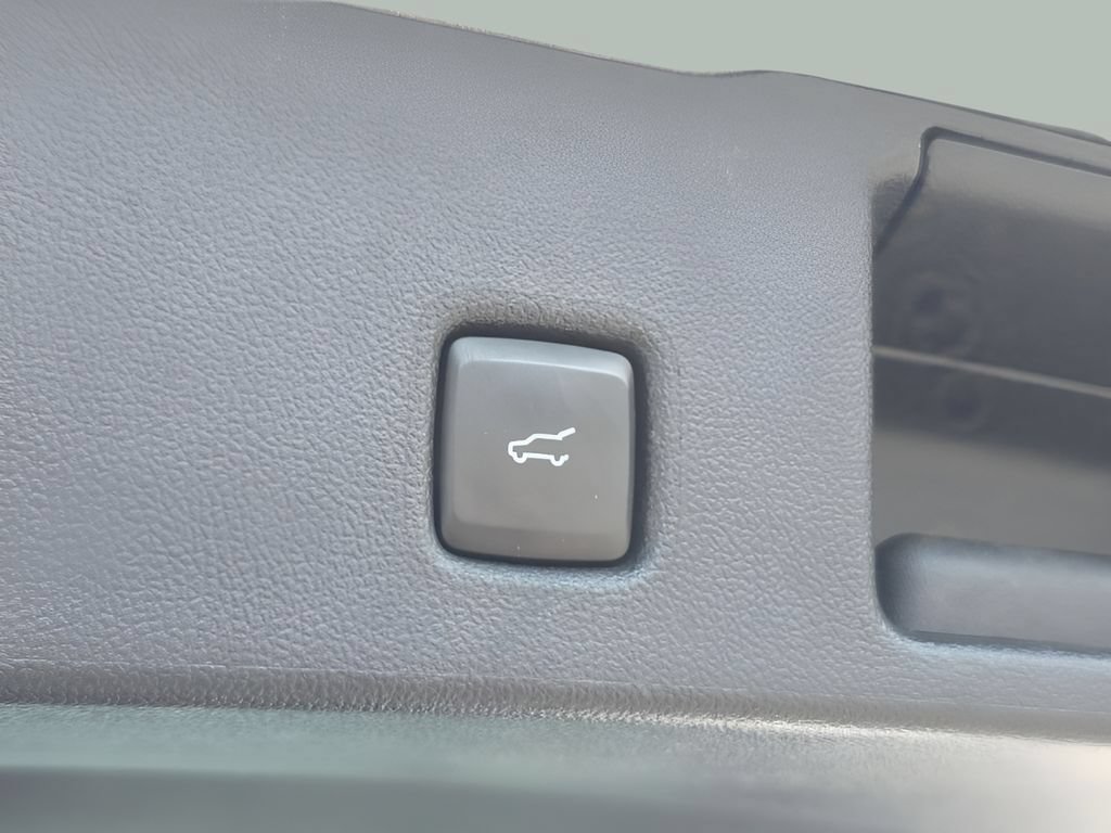 Certified 2024 Ford Escape Platinum AWD/4WD image 15