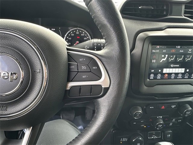 Used 2020 Jeep Renegade Latitude image 28