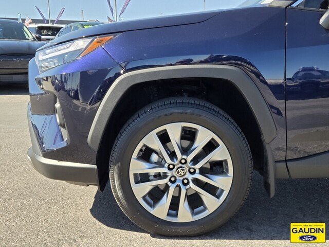 Used 2025 Toyota RAV4 Limited w/ Advanced Technology Package AWD/4WD image 10
