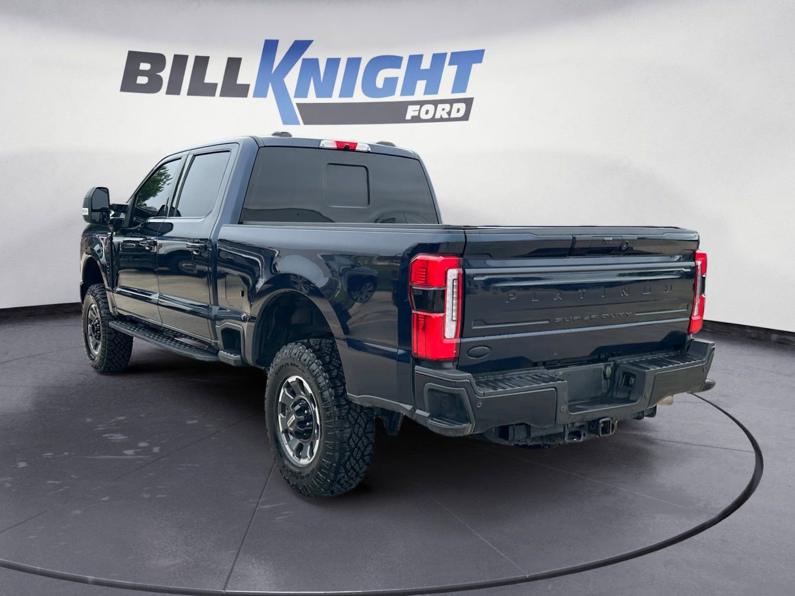 Certified 2024 Ford F250 Platinum w/ Tremor Off-Road Package AWD/4WD image 3