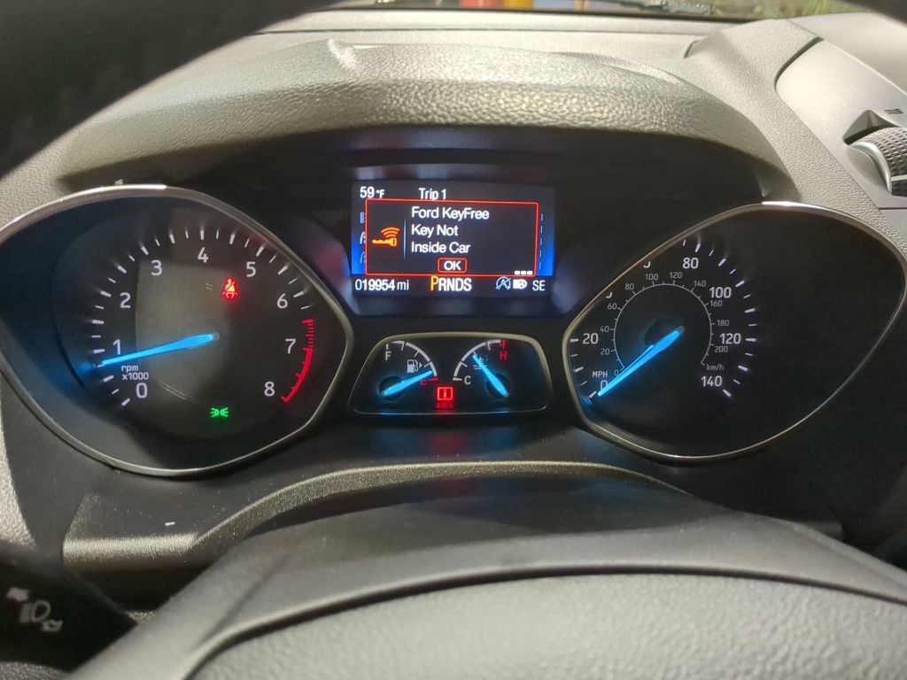 Certified 2019 Ford Escape SEL image 17