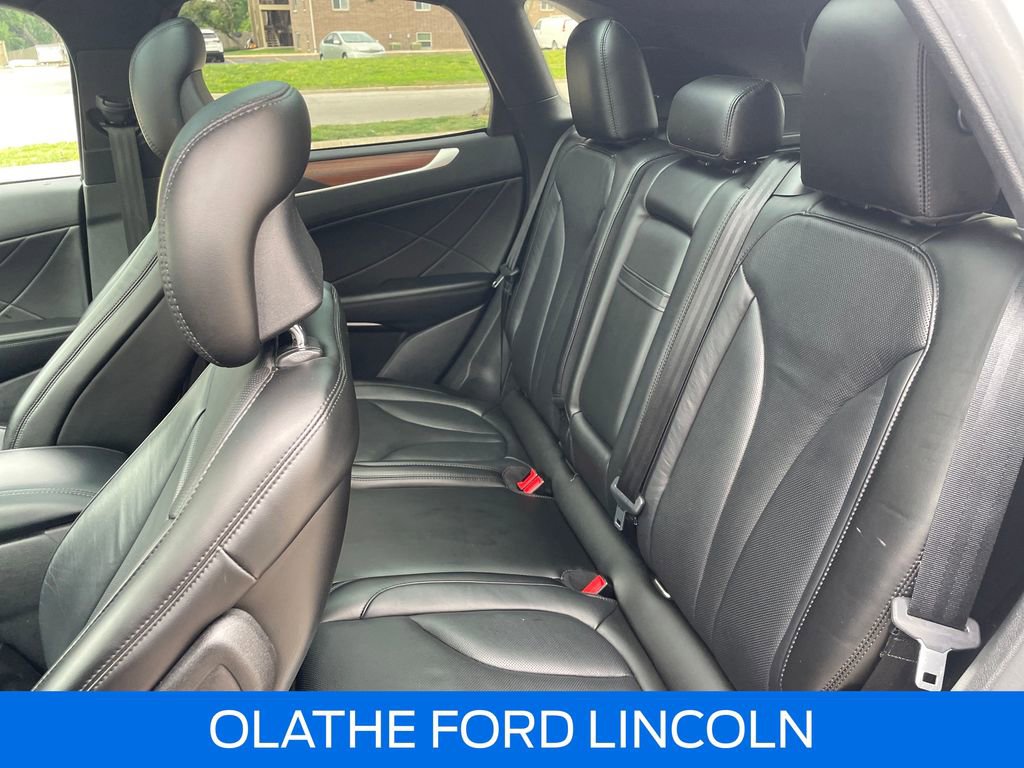 Certified 2026 Ford Explorer Active AWD/4WD image 28