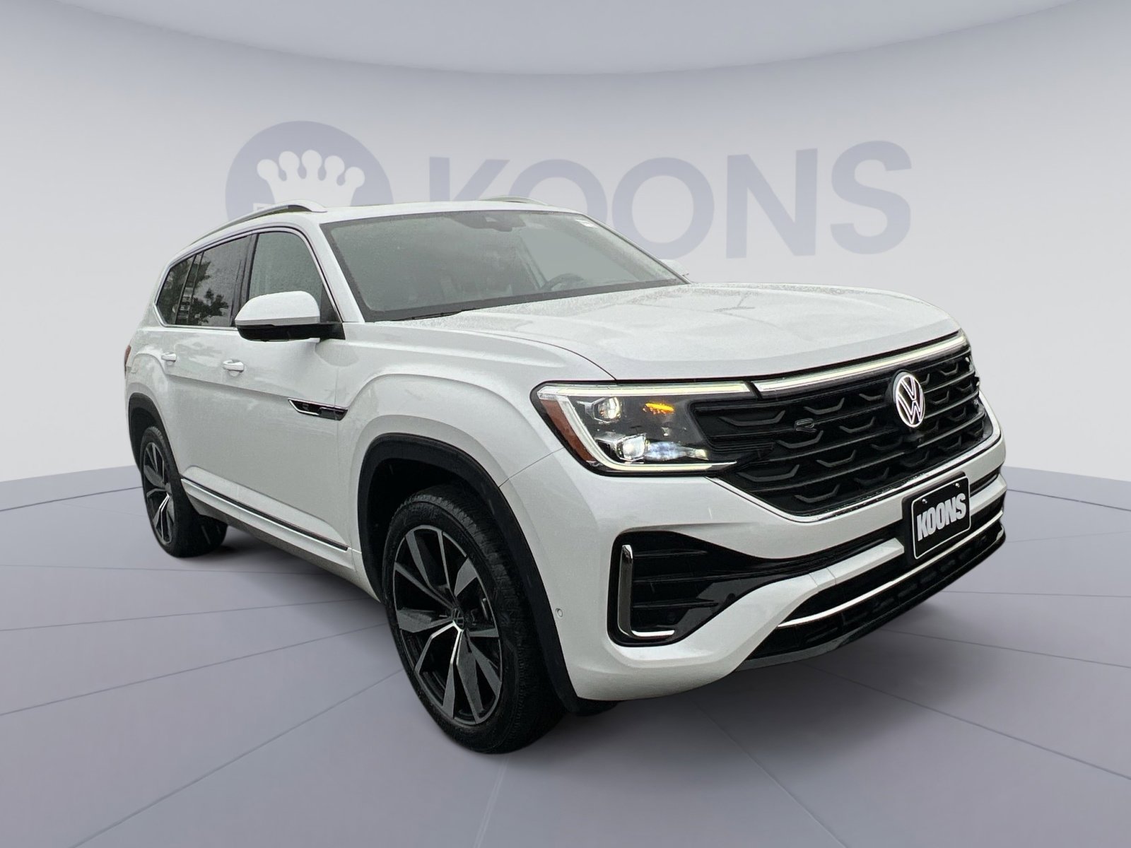 Used 2024 Volkswagen Atlas SEL Premium R-Line AWD/4WD image 18