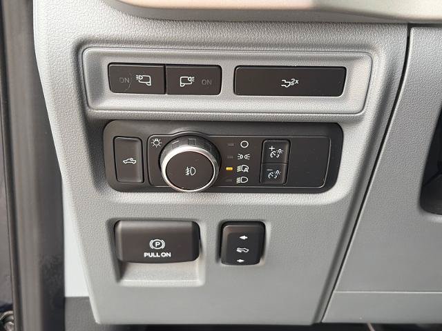 Certified 2022 Ford F150 XLT w/ Equipment Group 302A High AWD/4WD image 17