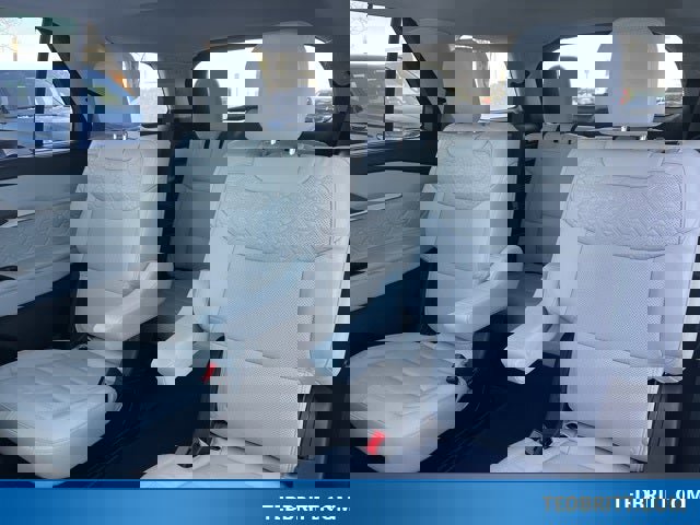 Certified 2025 Ford Explorer Platinum w/ Ultimate Package image 14