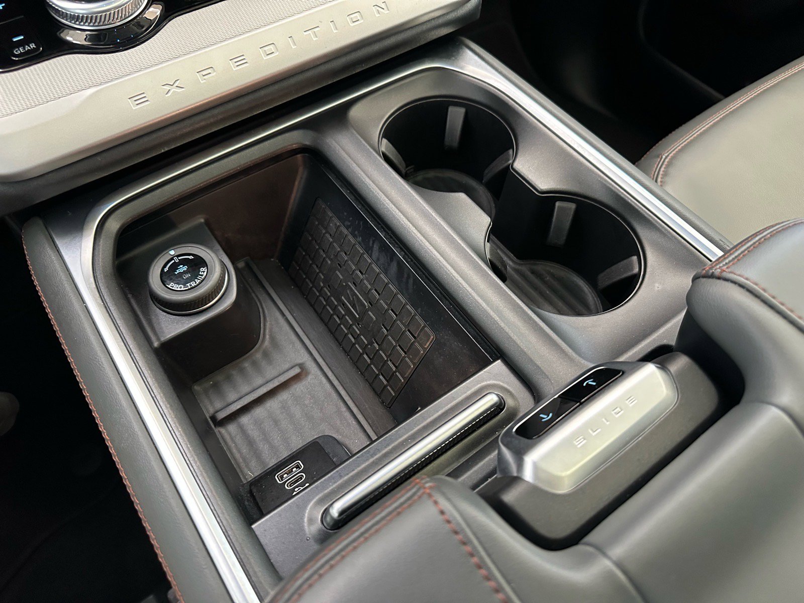 Certified 2025 Ford Expedition Max Active image 38