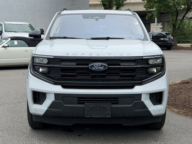 Certified 2025 Ford Expedition Active AWD/4WD image 7