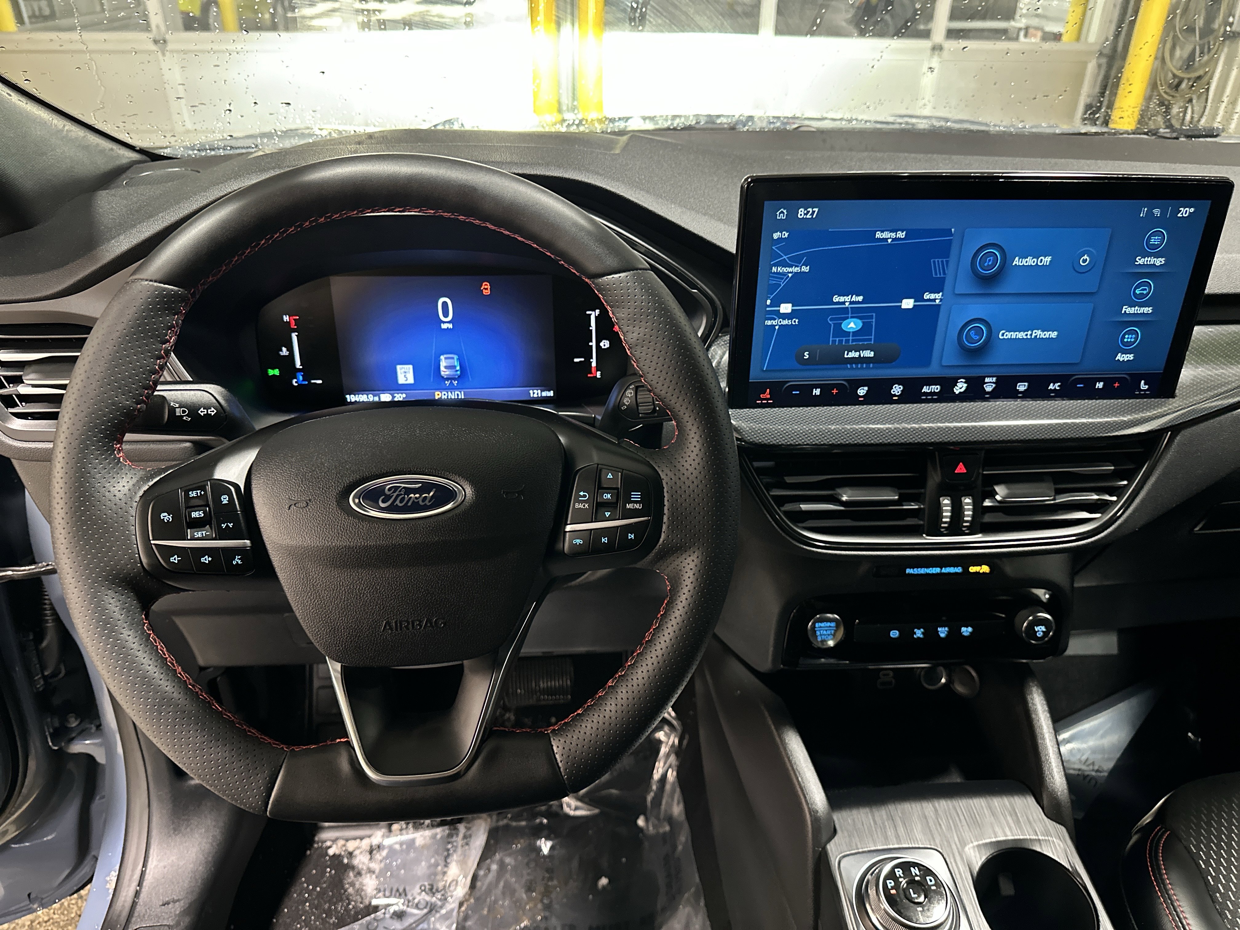 Certified 2025 Ford Escape ST-Line w/ Equipment Group 301A image 18