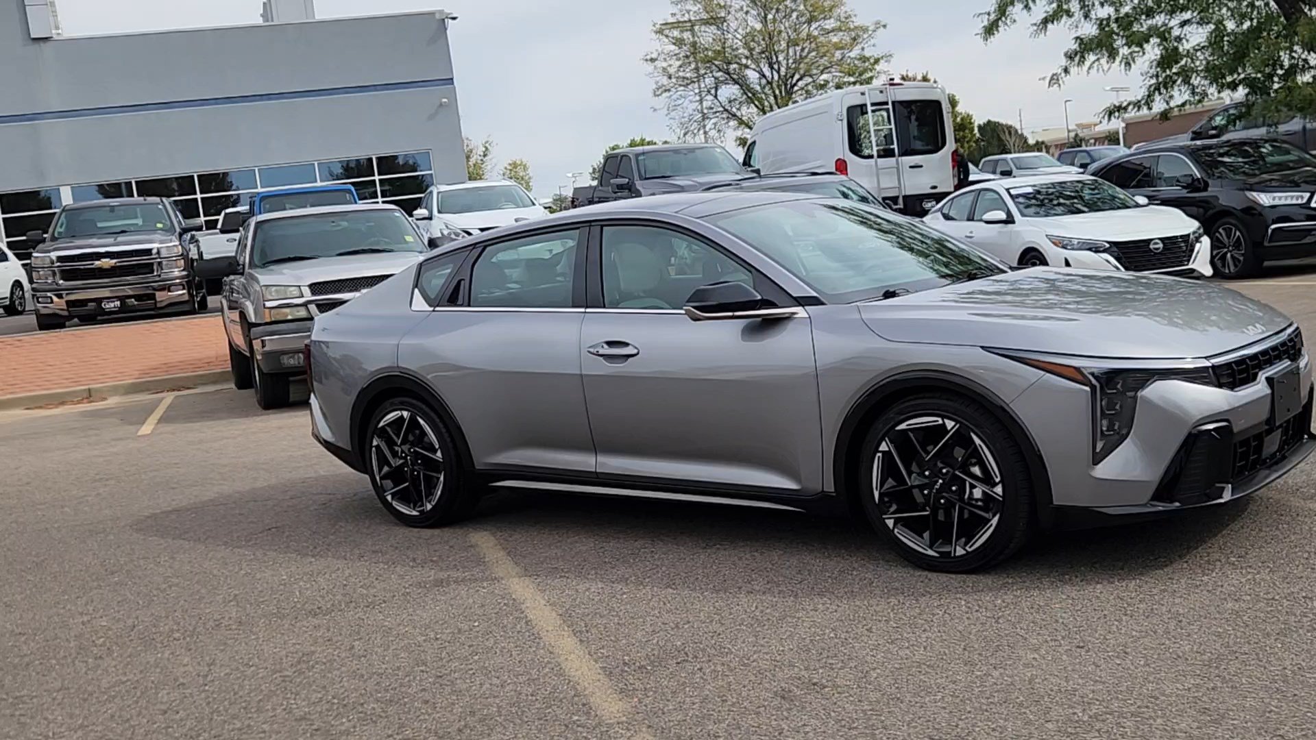 Used 2025 Kia K4 GT-Line w/ GT-Line Premium Package FWD image 9