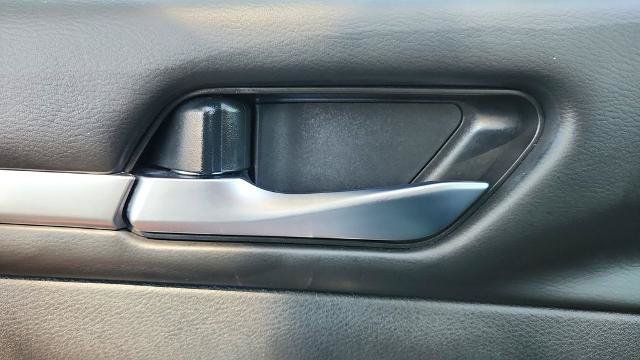 Used 2023 Nissan Altima 2.5 SV FWD image 18