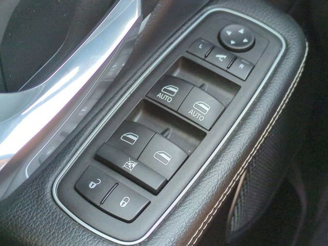 Used 2023 RAM 1500 Laramie RWD image 23