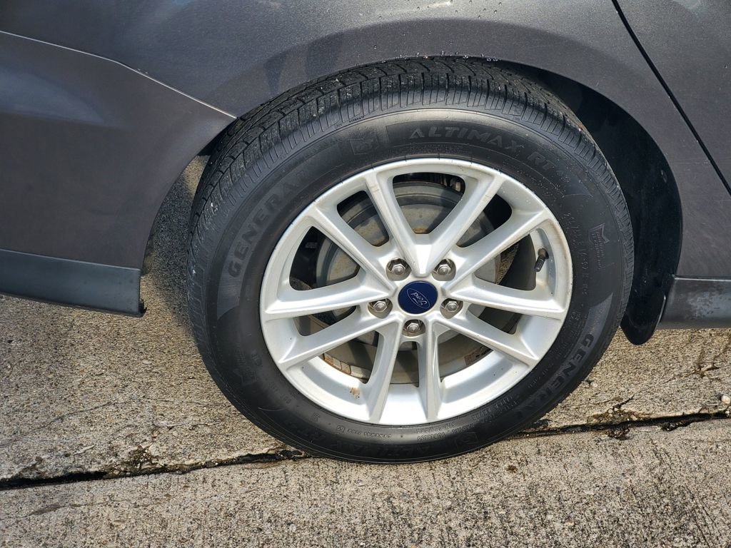 Certified 2016 Ford Focus SE image 5