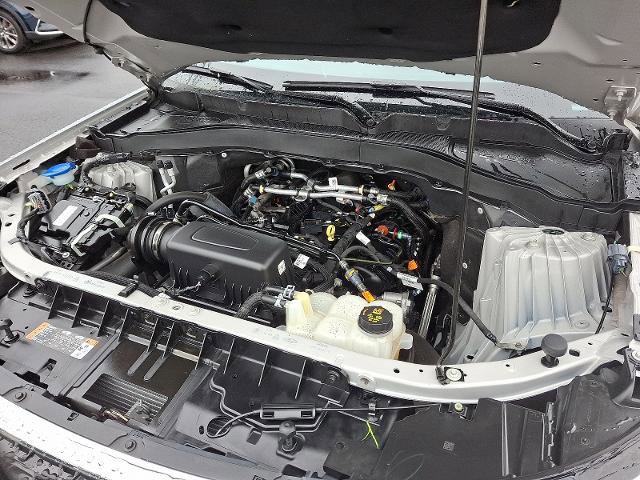 Certified 2023 Ford Explorer XLT w/ Equipment Group 202A image 28