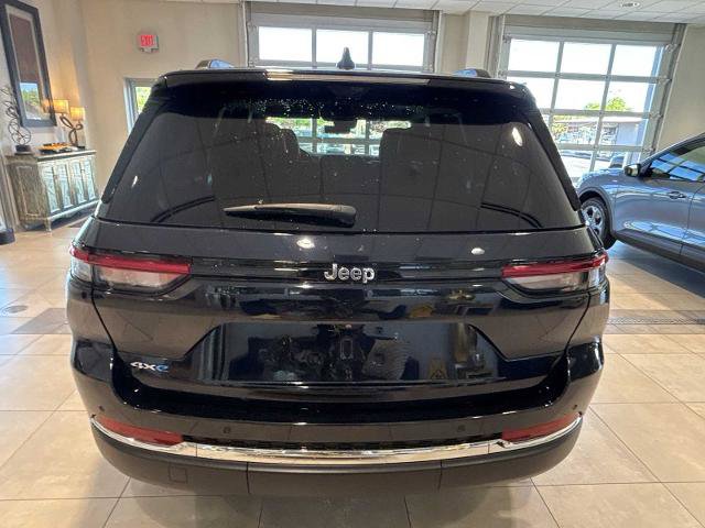Used 2023 Jeep Grand Cherokee 4WD 4xe w/ Luxury Tech Group II image 4