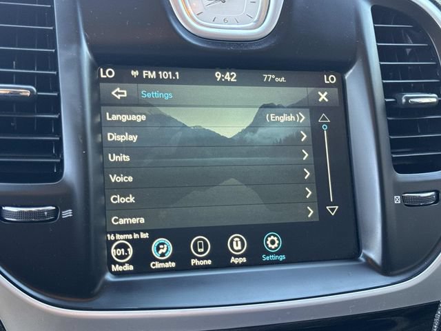 Used 2022 Chrysler 300 Touring w/ Sport Appearance Package RWD image 14