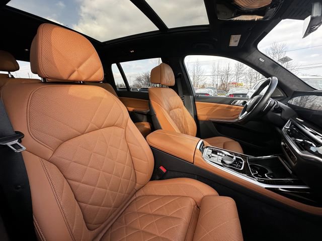 Used 2024 BMW X7 xDrive40i image 37