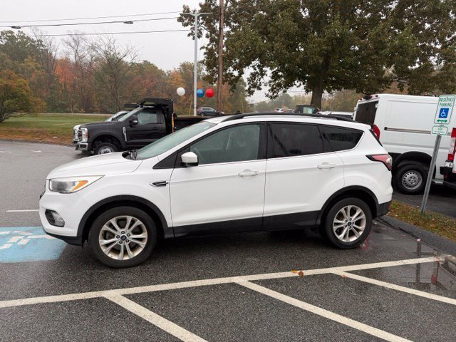 Certified 2018 Ford Escape SE AWD/4WD image 1