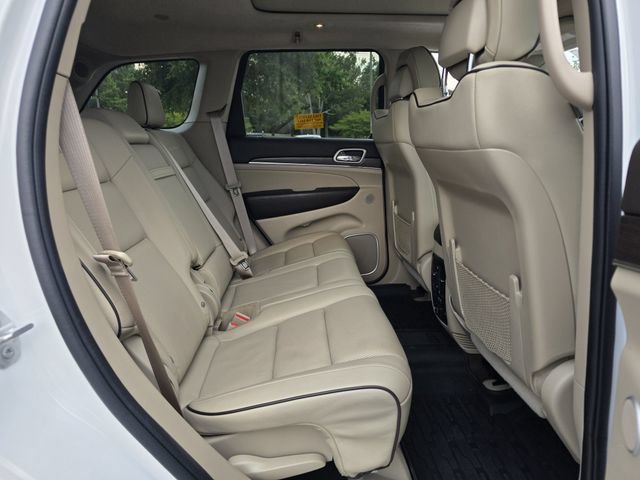 Used 2021 Jeep Grand Cherokee Summit w/ Platinum Series Group RWD image 32