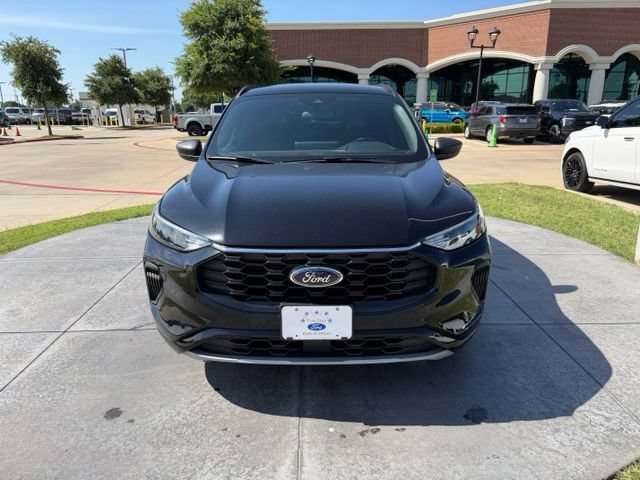 Certified 2023 Ford Escape ST-Line w/ Tech Pack #1 FWD image 2