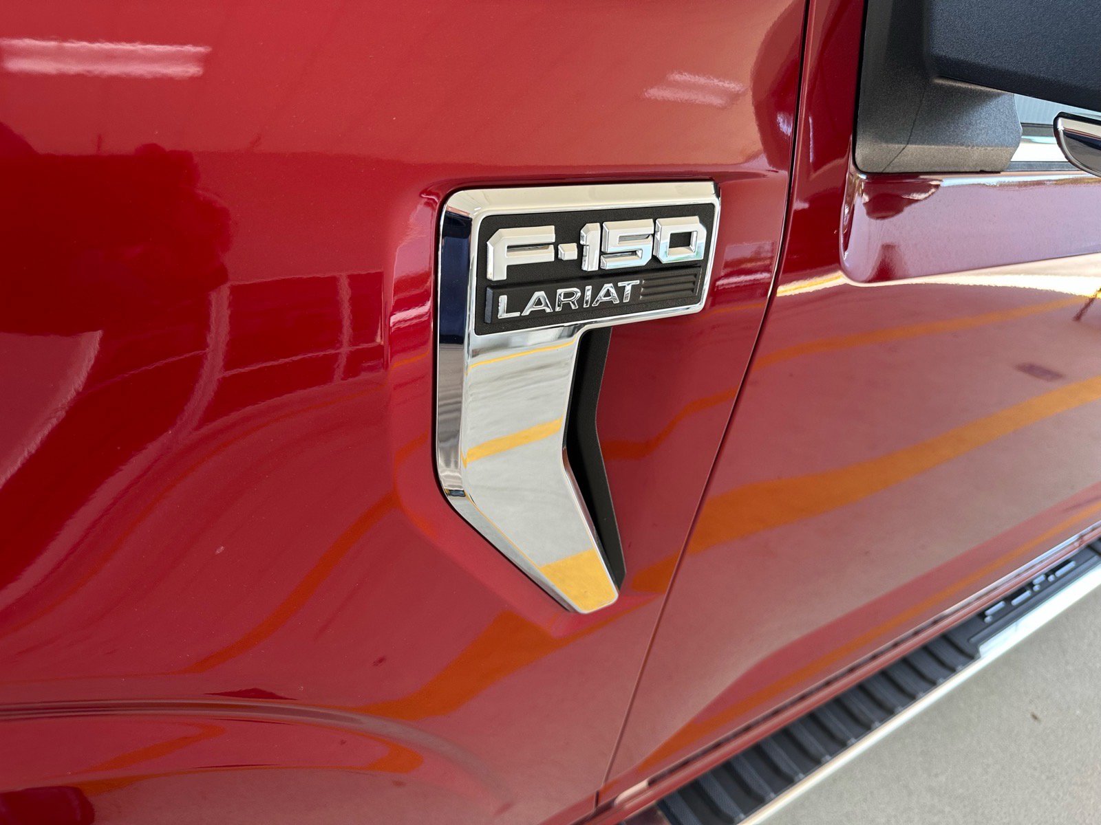 Certified 2025 Ford F150 Lariat w/ Equipment Group 501A Mid AWD/4WD image 5