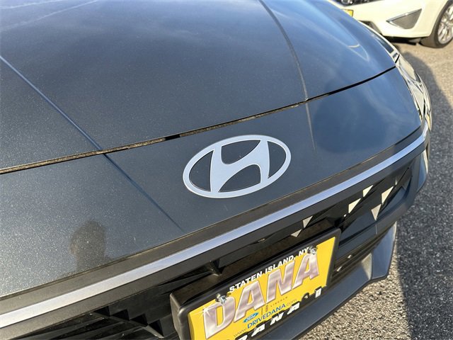 Used 2025 Hyundai Elantra SE image 11