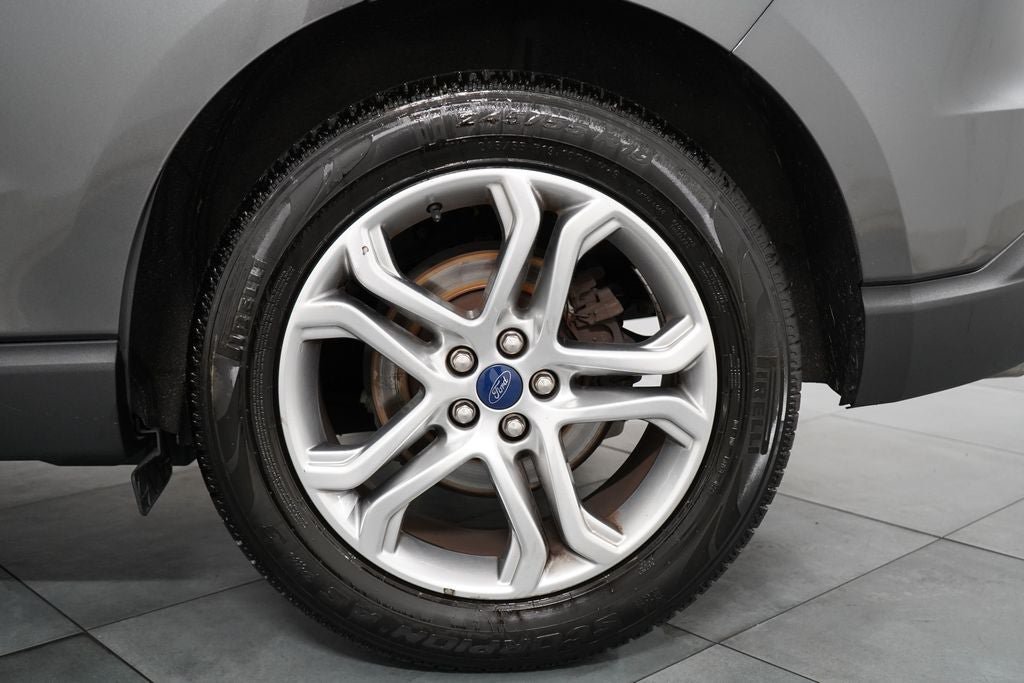 Certified 2018 Ford Edge Titanium w/ Technology Package FWD image 35