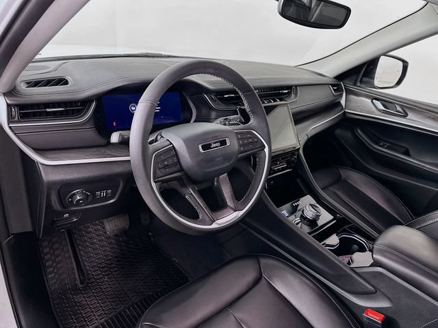 Used 2023 Jeep Grand Cherokee L Limited AWD/4WD image 14