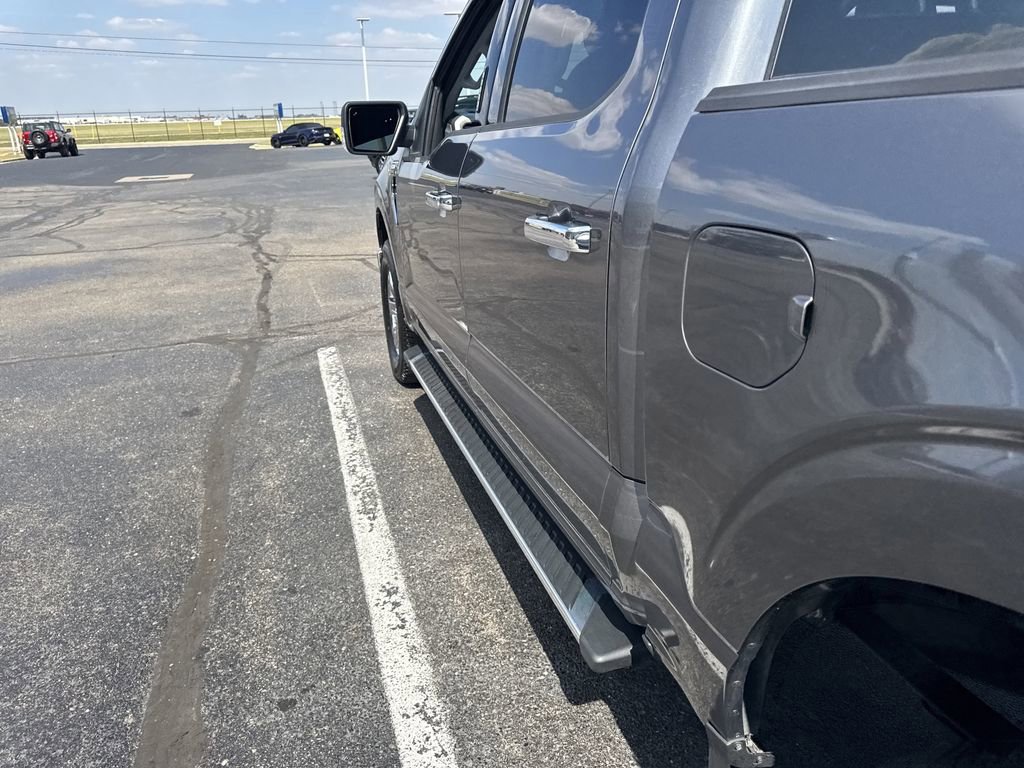 Certified 2022 Ford F150 XLT w/ Equipment Group 302A High image 19