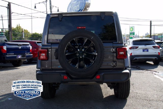 Used 2025 Jeep Wrangler Unlimited Sahara w/ Safety Group AWD/4WD image 5