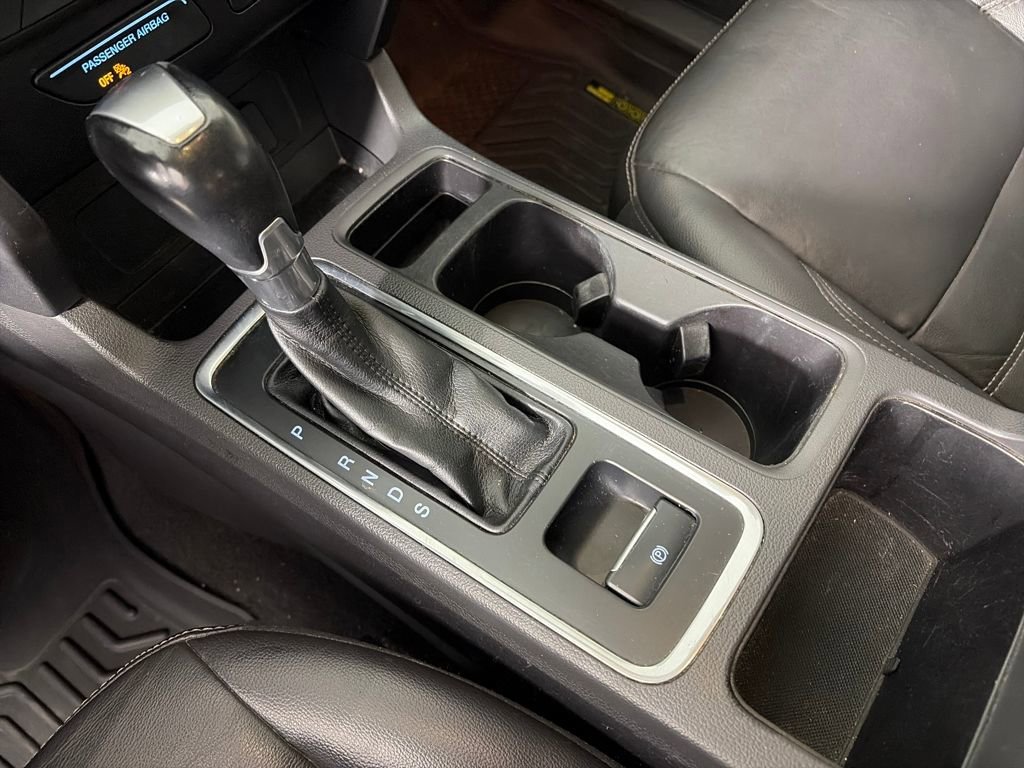 Certified 2017 Ford Escape SE w/ SE Leather Comfort Package image 19