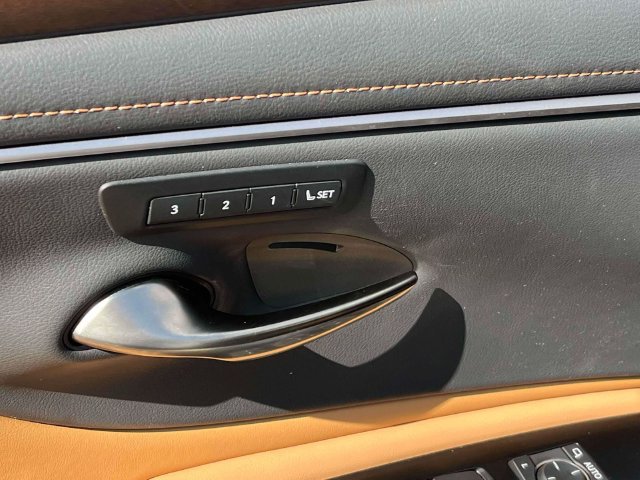 Used 2024 Lexus ES 350 w/ Premium Package FWD image 26