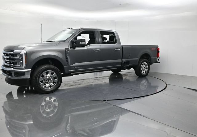 Certified 2025 Ford F250 Lariat w/ Lariat Ultimate Package AWD/4WD image 5
