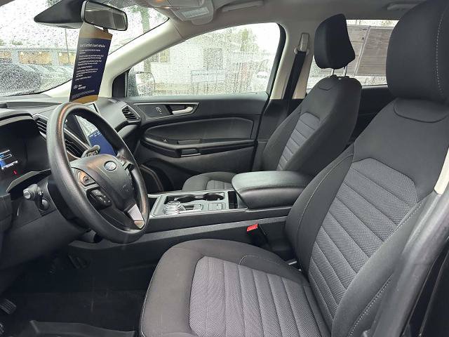 Certified 2024 Ford Edge SE w/ Black Appearance Package AWD/4WD image 9