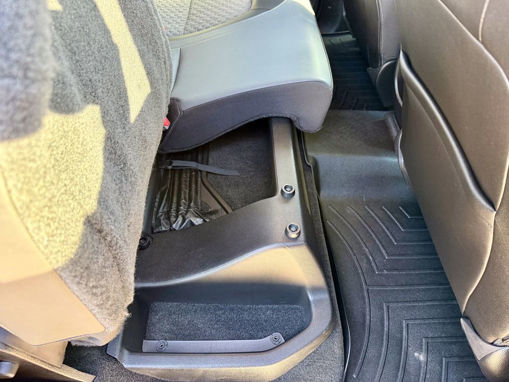 Used 2018 Chevrolet Colorado Z71 image 17