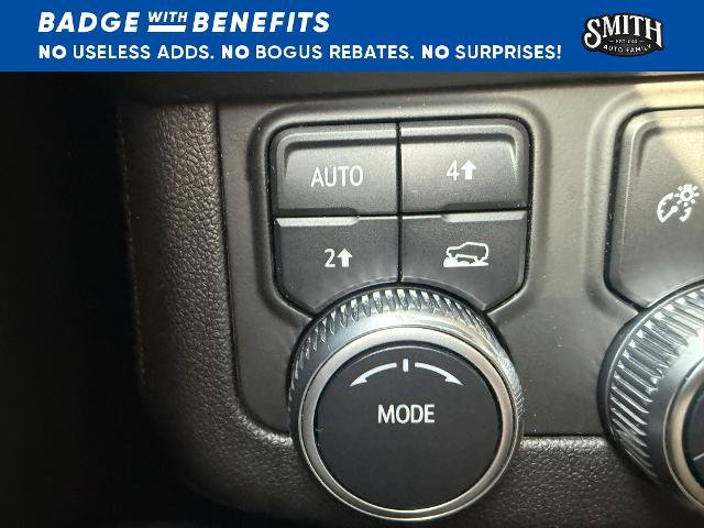 Used 2021 GMC Yukon SLT w/ SLT Premium Package AWD/4WD image 17
