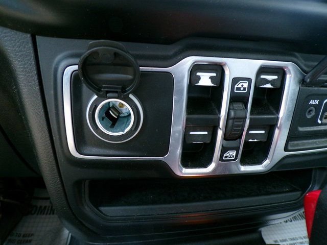 Used 2023 Jeep Gladiator Sport AWD/4WD image 25