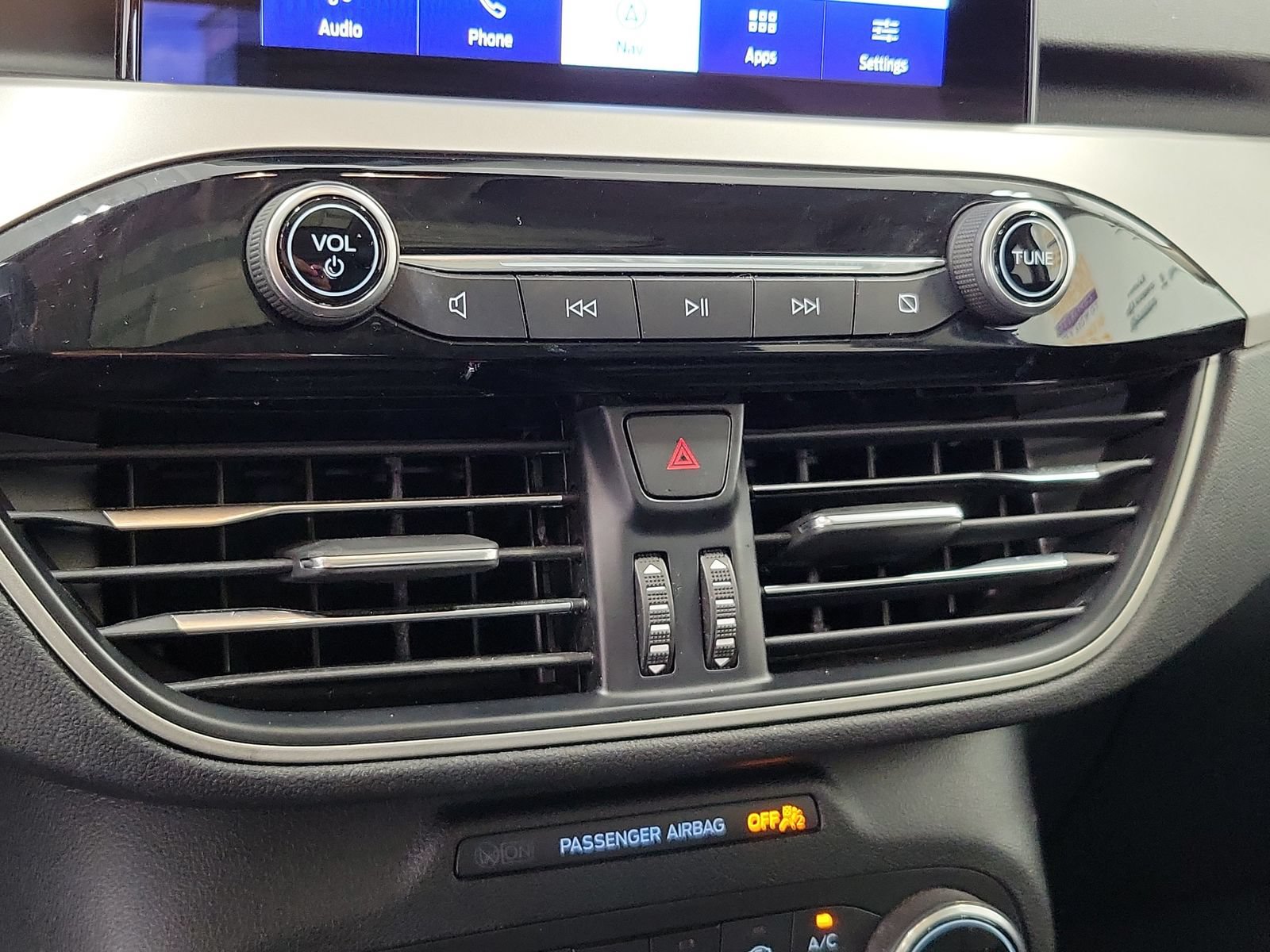 Certified 2020 Ford Escape SE Sport AWD/4WD image 20