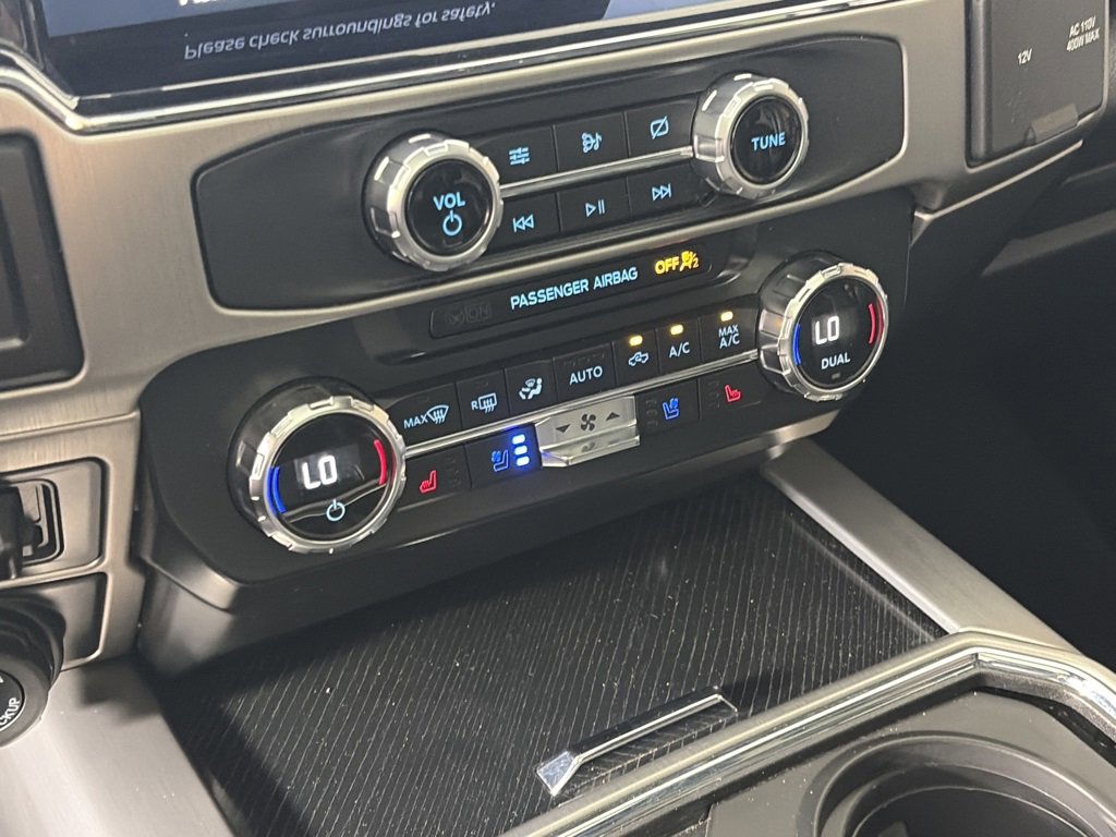 Certified 2022 Ford F350 Platinum image 21