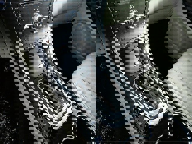 Certified 2018 Ford Edge Titanium w/ Technology Package image 19