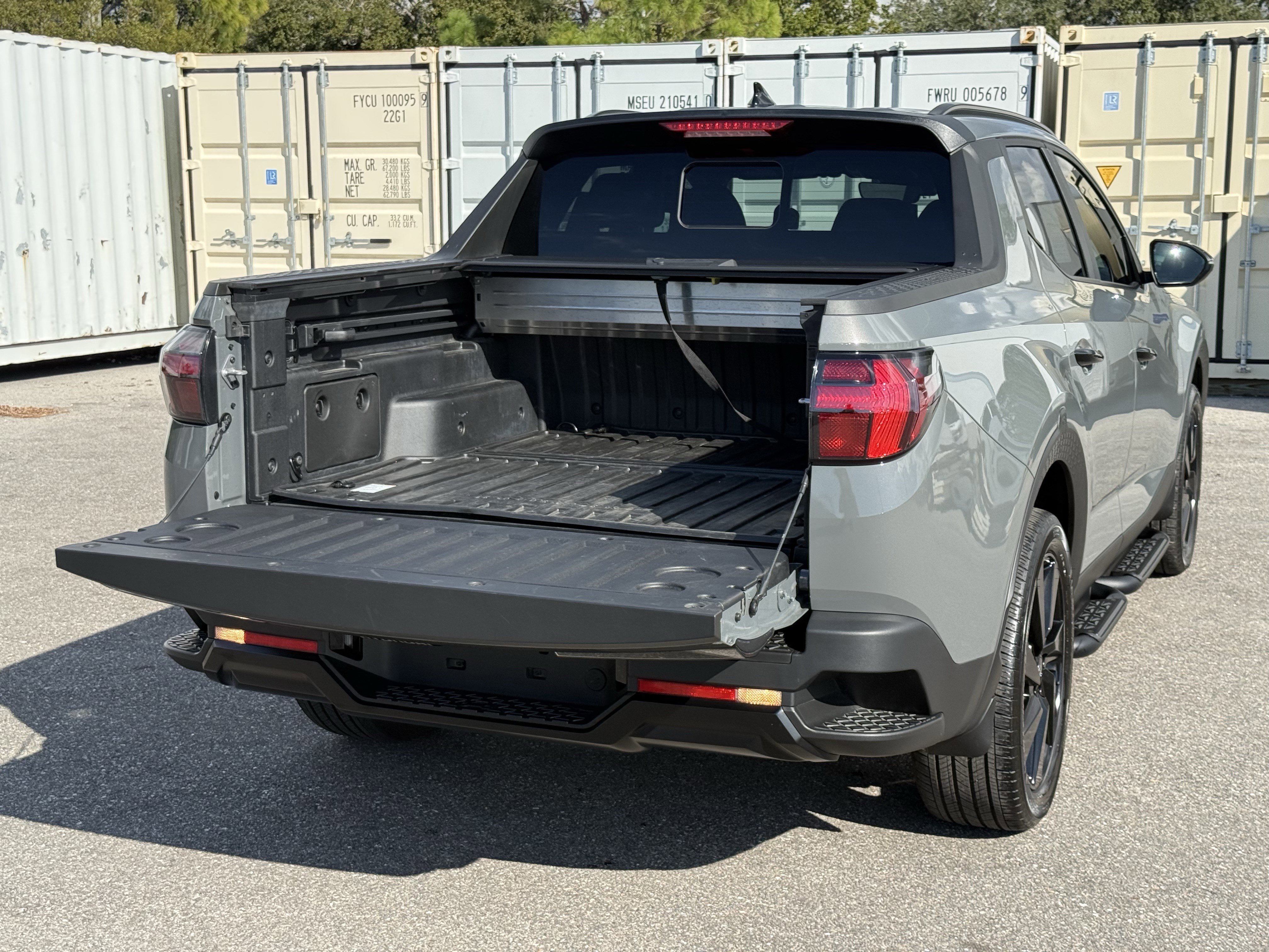 Used 2023 Hyundai Santa Cruz Night w/ Cargo Package image 5