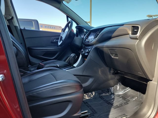 Used 2022 Chevrolet Trax LT w/ LT Convenience Package FWD image 21