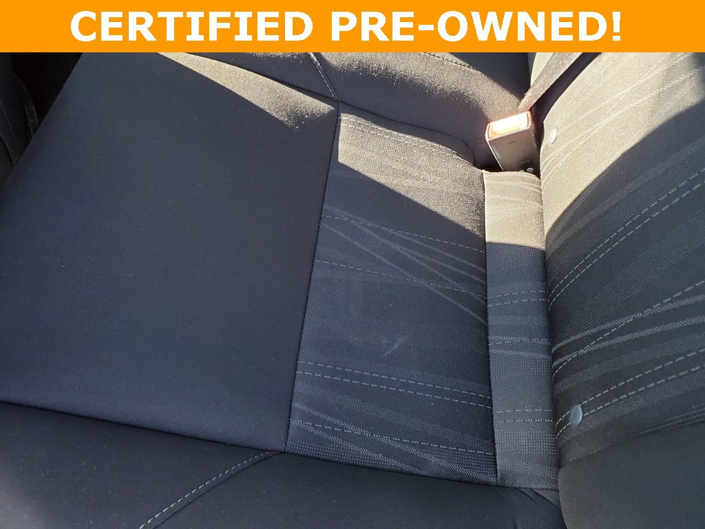 Certified 2016 Ford Focus SE w/ SE Sport Package image 11