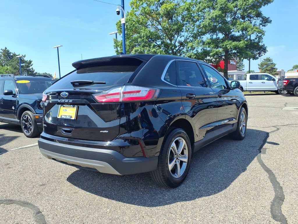 Certified 2024 Ford Edge SEL w/ Convenience Package AWD/4WD image 6