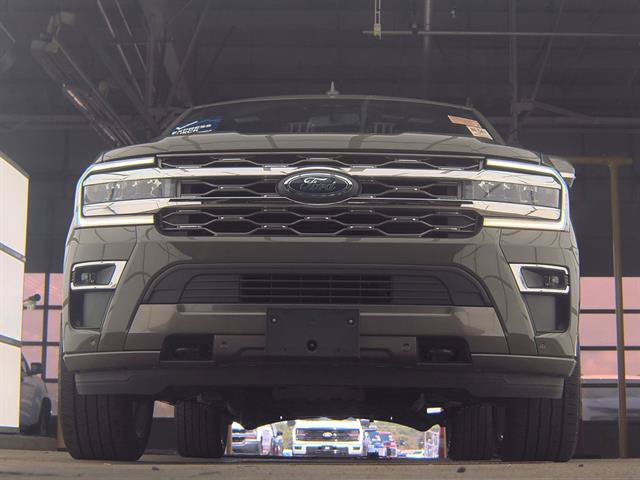Certified 2024 Ford Expedition Max King Ranch AWD/4WD image 3