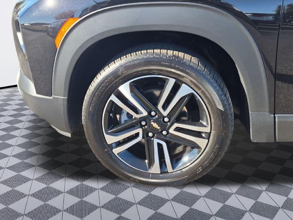 Used 2023 Chevrolet TrailBlazer LT w/ Convenience Package AWD/4WD image 28