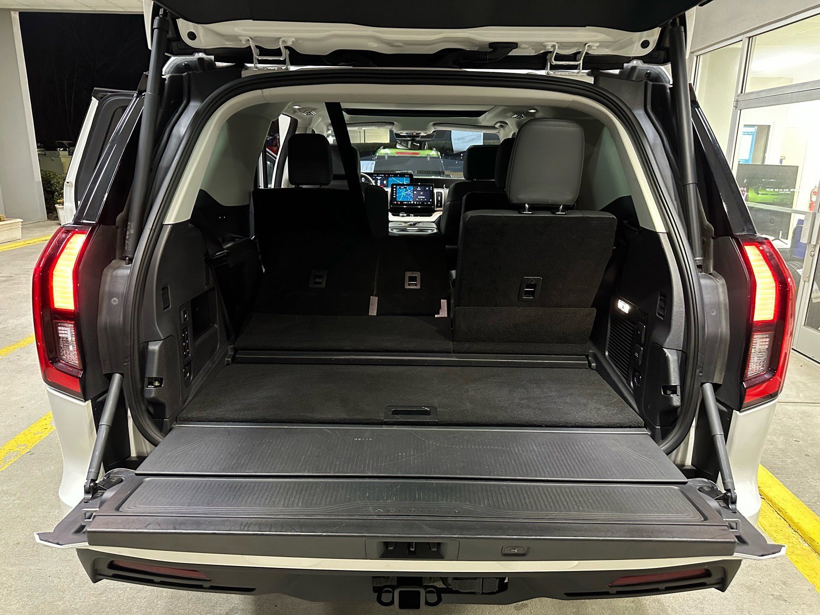 Certified 2025 Ford Expedition Active image 30