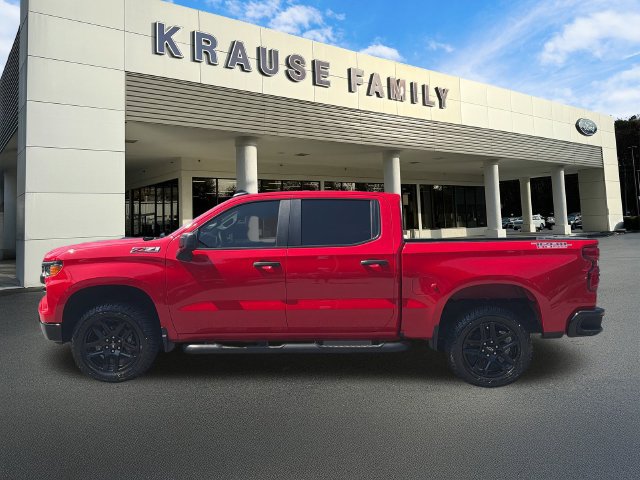 Used 2024 Chevrolet Silverado 1500 Custom Trail Boss AWD/4WD image 4